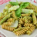 Pasta con baccalà e pesto di rucola e mandorle